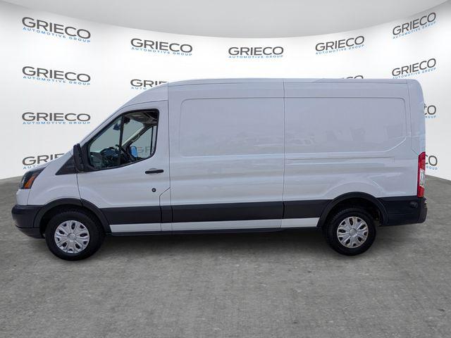 2018 Ford Transit 148 WB Medium Roof Cargo