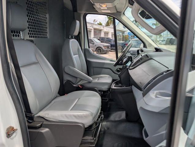 2018 Ford Transit 148 WB Medium Roof Cargo