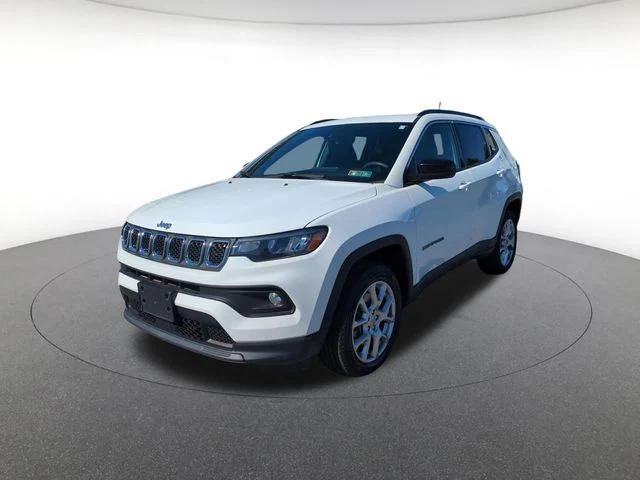 2023 Jeep Compass Latitude Lux FWD