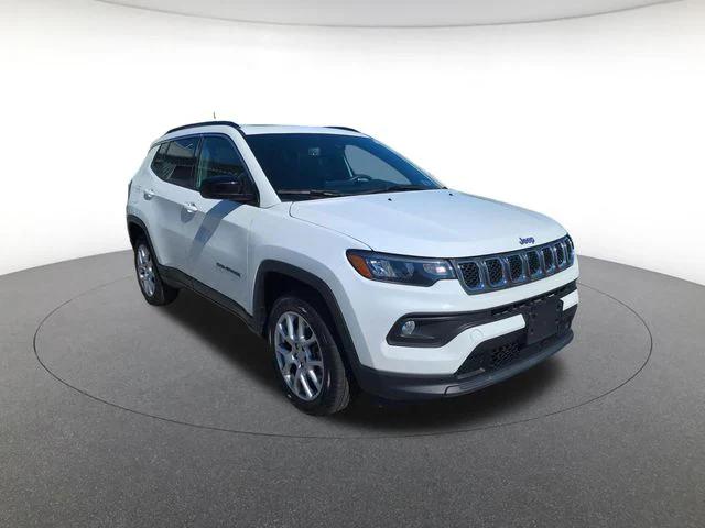 2023 Jeep Compass Latitude Lux FWD