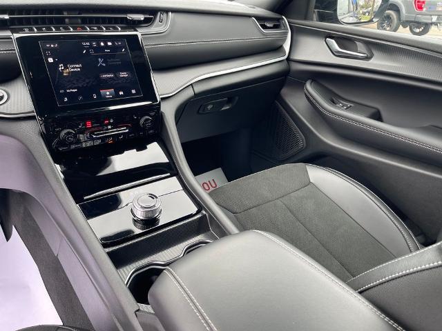 2025 Jeep Grand Cherokee L Altitude X 4x4