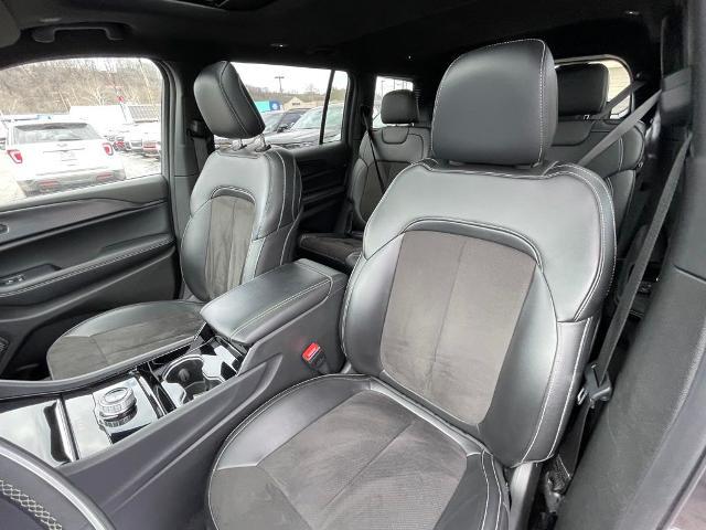 2023 Jeep Grand Cherokee L Altitude X 4x4