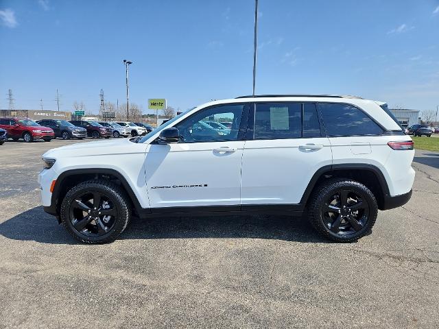 2023 Jeep Grand Cherokee Altitude 4x4 for sale in Grandville, MI