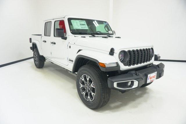 2026 Jeep Gladiator GLADIATOR SAHARA 4X4