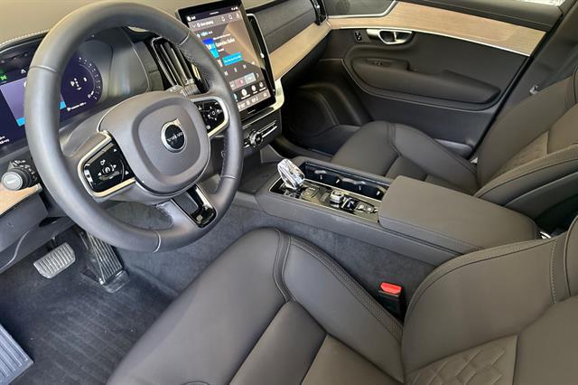 2026 Volvo XC90 Plus, B5 AWD Gas (mild hybrid), Gasoline, Bright, 7 Seats