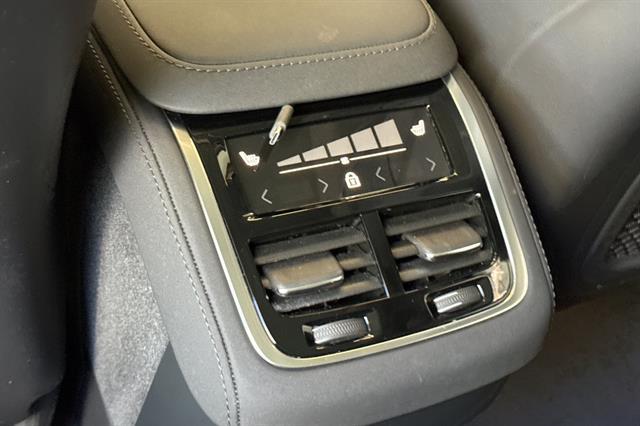 2026 Volvo XC90 Plus, B5 AWD Gas (mild hybrid), Gasoline, Bright, 7 Seats