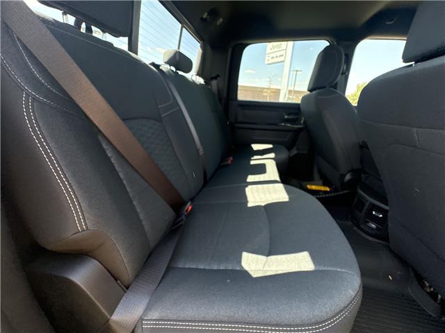 2026 Ram 2500 Black Express Crew Cab 4x4 64 Box