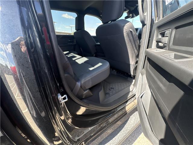 2026 Ram 2500 Black Express Crew Cab 4x4 64 Box