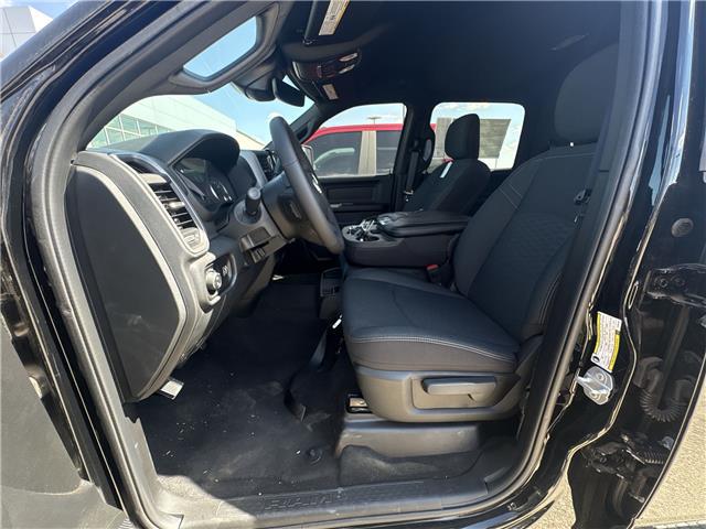 2026 Ram 2500 Black Express Crew Cab 4x4 64 Box
