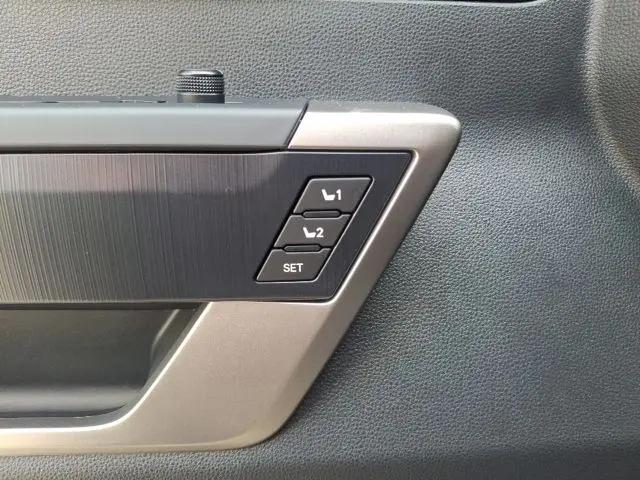 2026 Toyota Tundra Platinum CrewMax 5.5' Bed