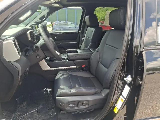 2026 Toyota Tundra Platinum CrewMax 5.5' Bed