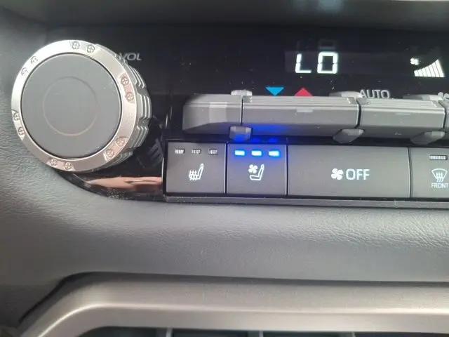 2026 Toyota Tundra Platinum CrewMax 5.5' Bed