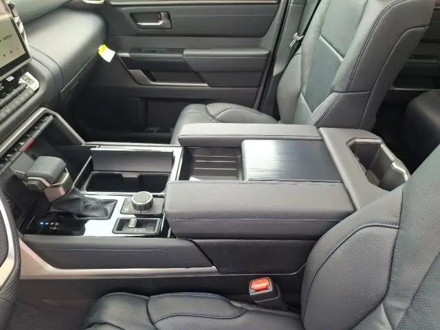 2026 Toyota Tundra Platinum CrewMax 5.5' Bed