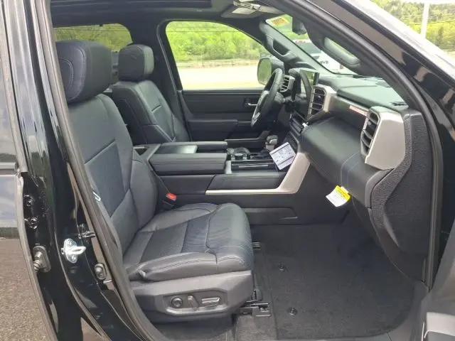 2026 Toyota Tundra Platinum CrewMax 5.5' Bed