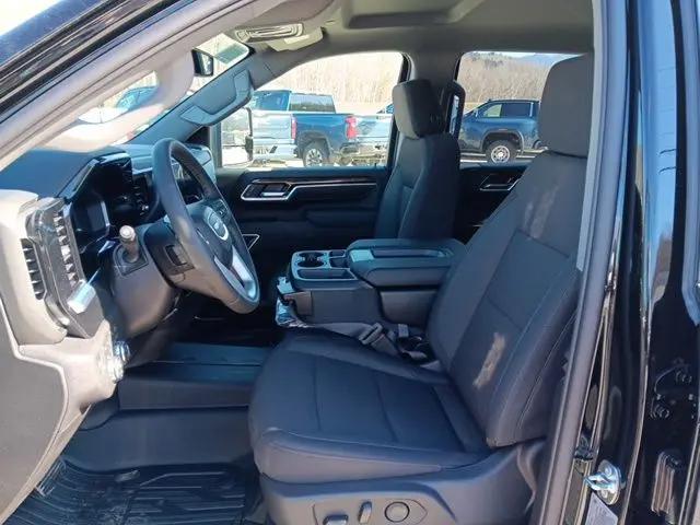2026 GMC Sierra 3500HD Crew Cab, Long Bed, SLE, 4WD