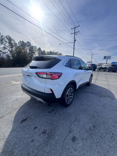 2021 Ford Escape SEL