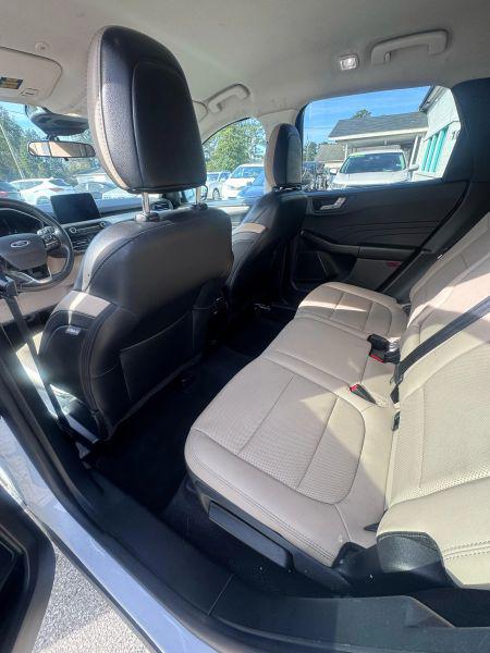2021 Ford Escape SEL