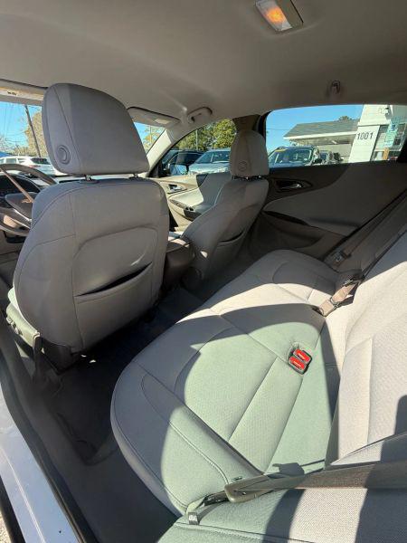 2020 Chevrolet Malibu FWD 1FL
