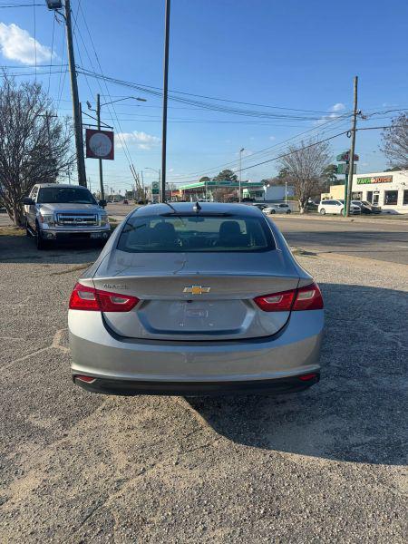 2023 Chevrolet Malibu FWD 1FL