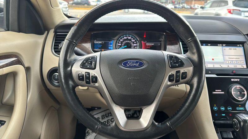 2017 Ford Taurus Limited