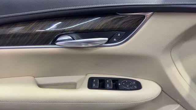 2019 Cadillac XT5 Standard