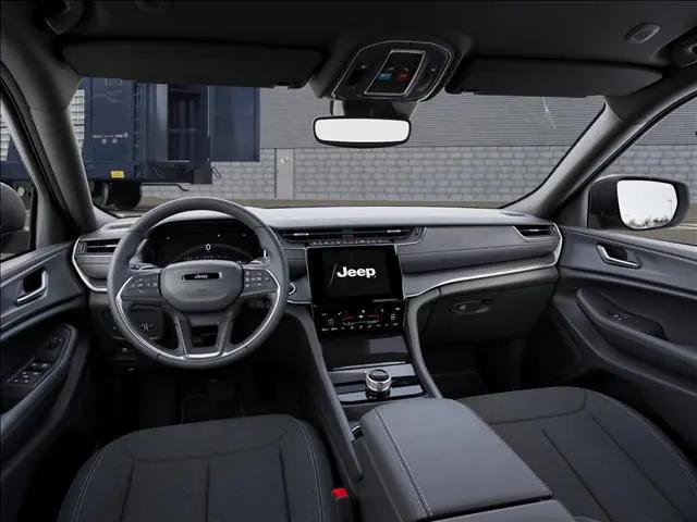 2026 Jeep Grand Cherokee L Altitude 4x2