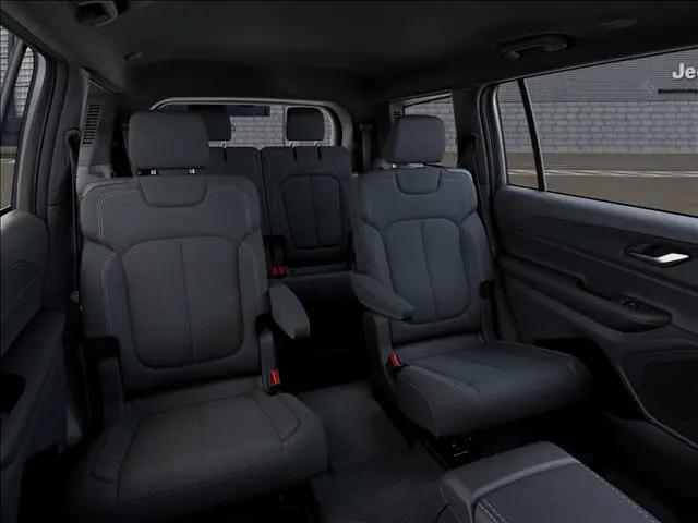 2026 Jeep Grand Cherokee L Altitude 4x2