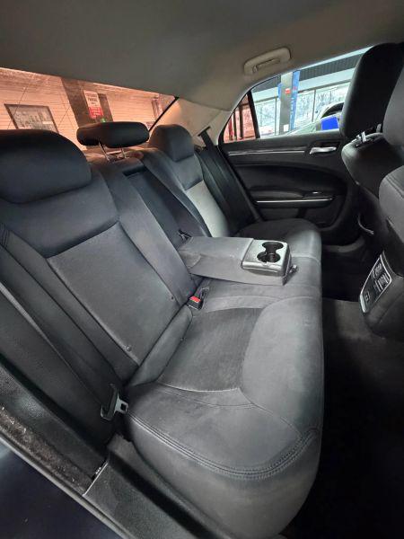 2018 Chrysler 300 Touring