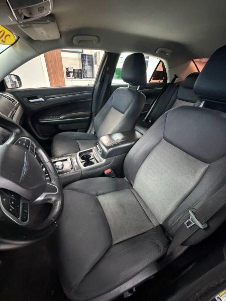 2018 Chrysler 300 Touring