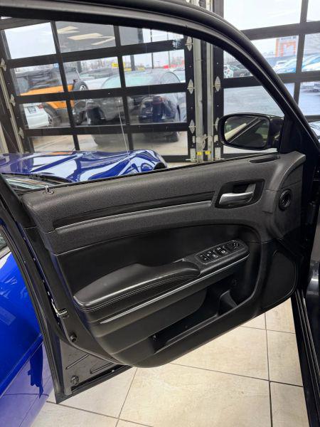 2018 Chrysler 300 Touring