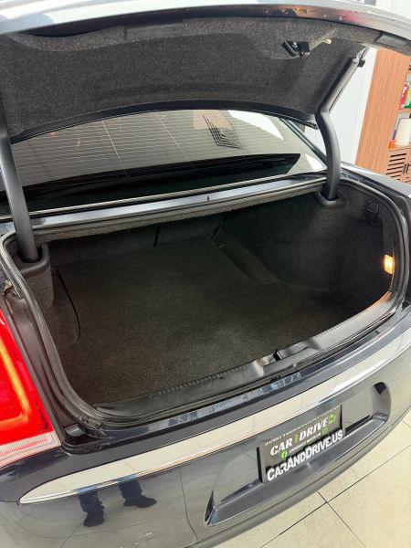2018 Chrysler 300 Touring