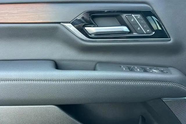 2026 GMC Yukon XL 4WD Denali