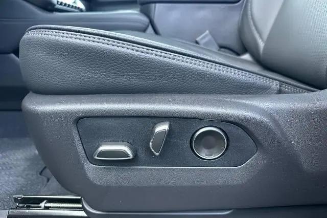 2026 GMC Yukon XL 4WD Denali