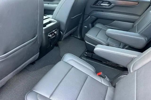 2026 GMC Yukon XL 4WD Denali