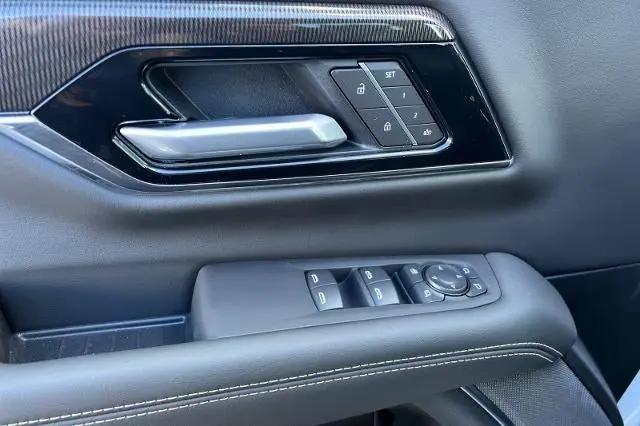 2026 GMC Yukon XL 4WD Elevation