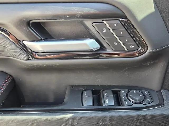 2026 GMC Sierra 2500HD Crew Cab, Standard Bed, AT4X, 4WD