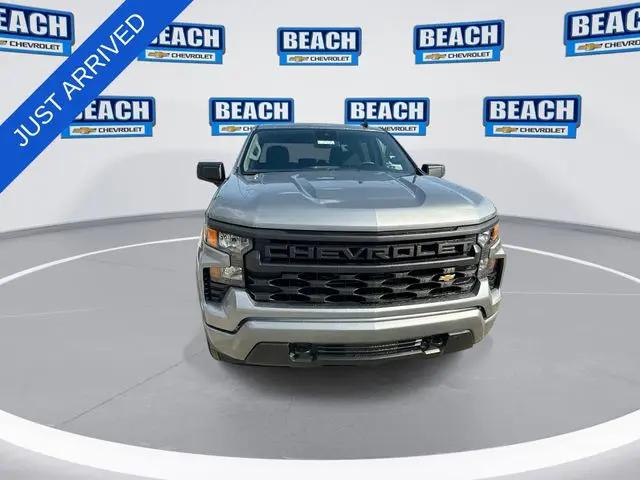 2026 Chevrolet Silverado 1500 4WD Crew Cab Short Bed Custom