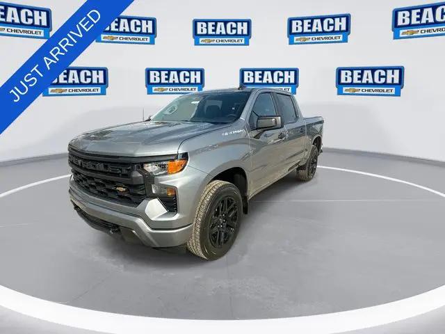 2026 Chevrolet Silverado 1500 4WD Crew Cab Short Bed Custom