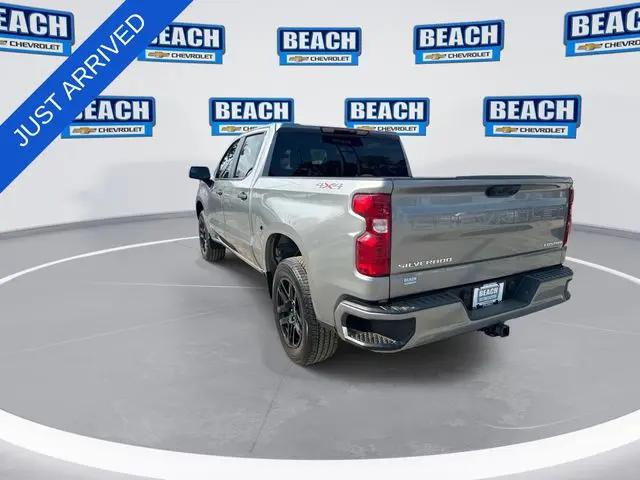 2026 Chevrolet Silverado 1500 4WD Crew Cab Short Bed Custom