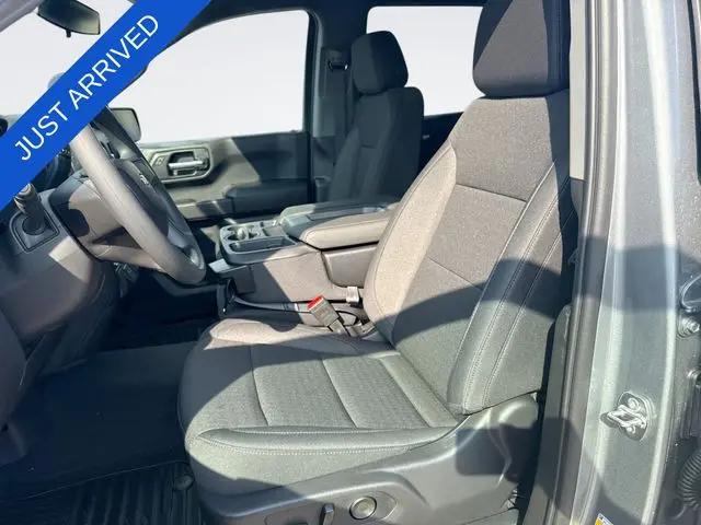 2026 Chevrolet Silverado 1500 4WD Crew Cab Short Bed Custom