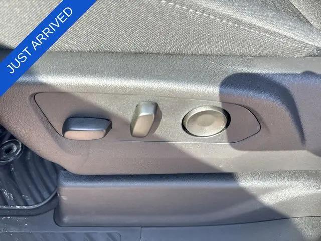 2026 Chevrolet Silverado 1500 4WD Crew Cab Short Bed Custom