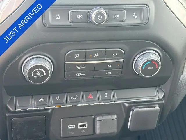 2026 Chevrolet Silverado 1500 4WD Crew Cab Short Bed Custom
