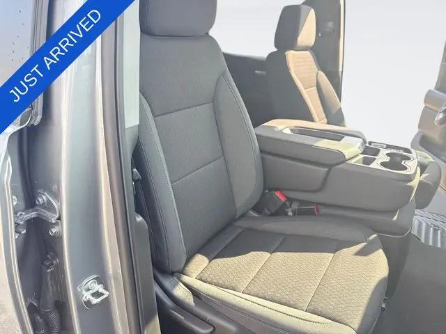 2026 Chevrolet Silverado 1500 4WD Crew Cab Short Bed Custom