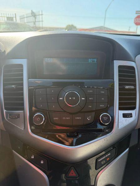 2013 Chevrolet Cruze LS Auto