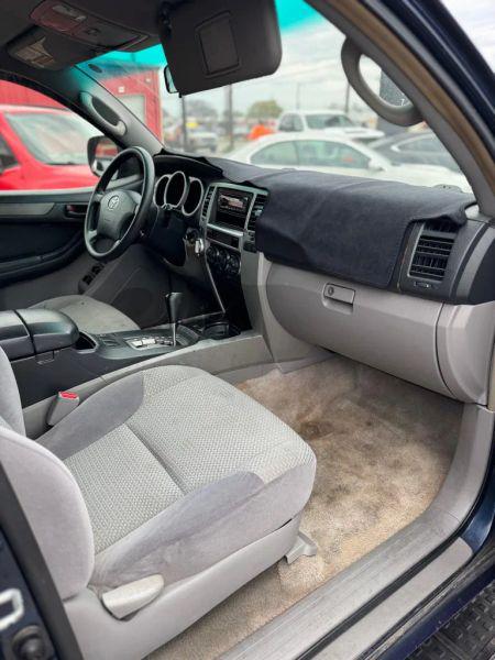 2004 Toyota 4Runner SR5 V8