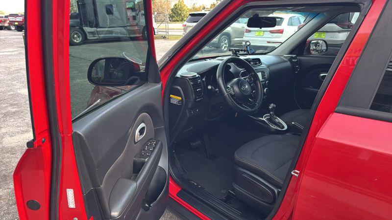 2016 Kia Soul +