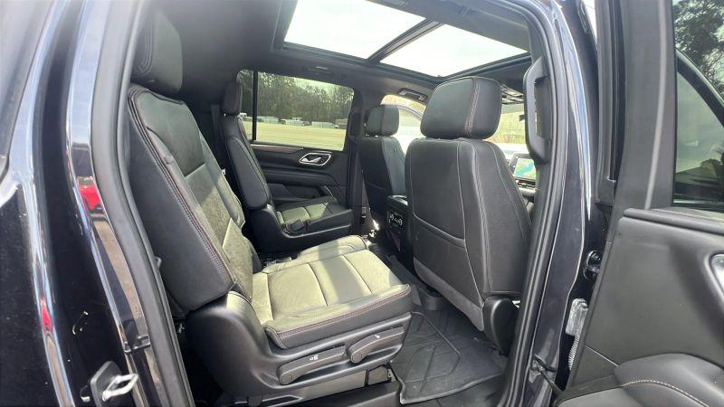 2022 Chevrolet Suburban 4WD High Country