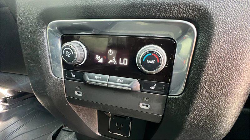 2022 Chevrolet Suburban 4WD High Country