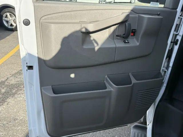 2023 Chevrolet Express Passenger RWD 3500 Extended Wheelbase LS