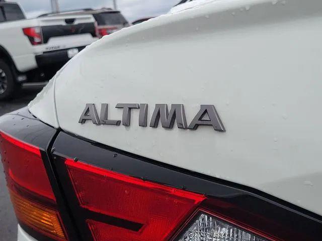 2025 Nissan Altima SV FWD